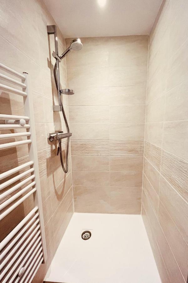 Apartment Au Centre De La Station, Entierement Renove, , Parking Prive Et Wifi Gratuit